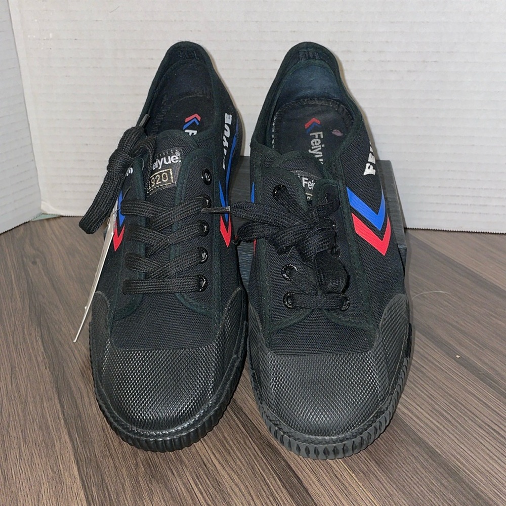 Feiyue Fe Lo 1920 Sneakers black blue and red men’s size 8, women’s size…